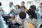 坪林國中孩子於老師策畫的問答活動中的熱烈討論